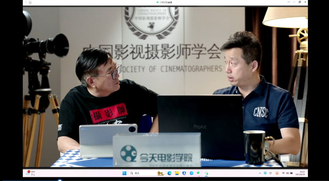 始终“密接”电影一线《八角笼中》主创授课